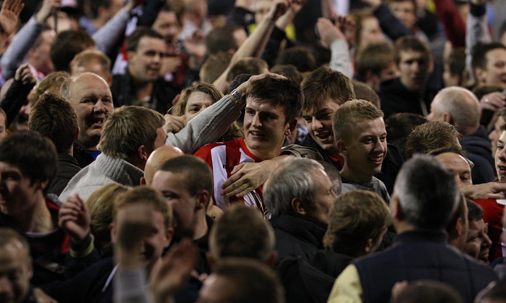 人组合以其 人组合以其